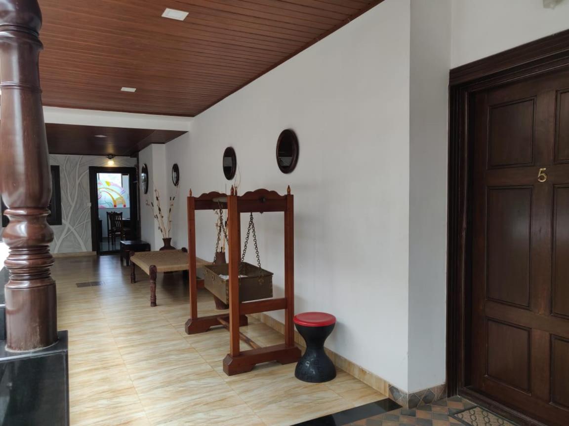 Hotel Mudra Midtown Suites & Rooms Kalasa Luaran gambar
