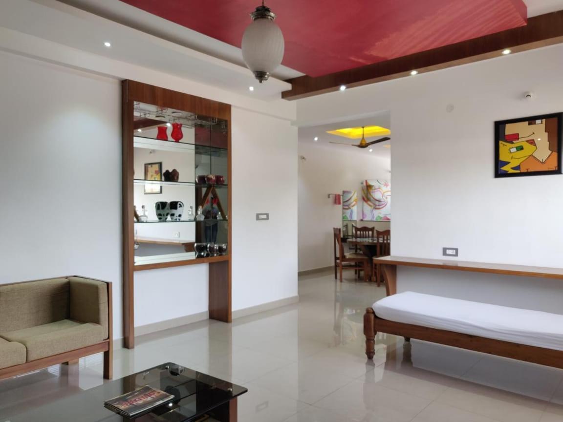 Hotel Mudra Midtown Suites & Rooms Kalasa Luaran gambar