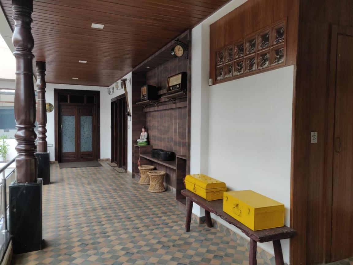 Hotel Mudra Midtown Suites & Rooms Kalasa Luaran gambar